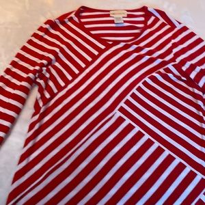 Women’s cute red and white top